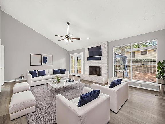 2nd image of 25815 Pepper Ridge Ln
