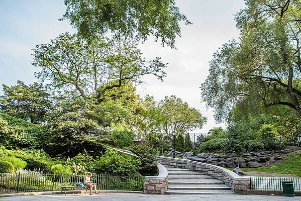 Rented by Living New York | media 13