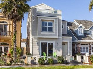 1101 Huntington St, Huntington Beach, CA 92648