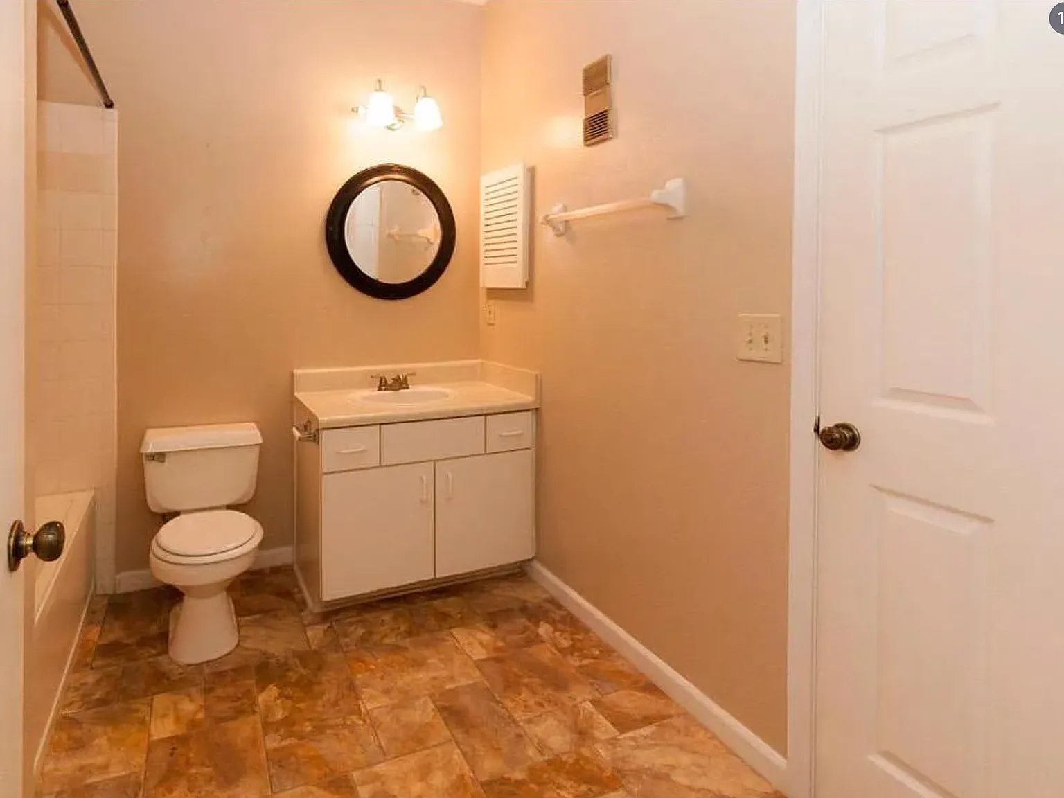 1 bed, 775 sqft, $1,250 — Photo 3