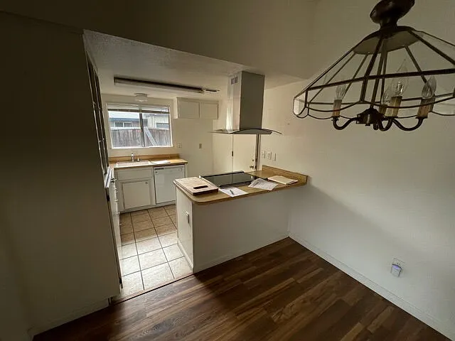 2 bed, 2.0 bath, 950 sqft, $1,795 — Photo 4