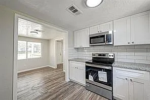 10694 Pine St — Photo 24