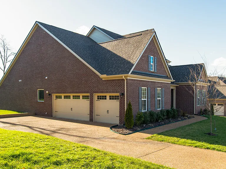 1205 Cressy Ln — Photo 27