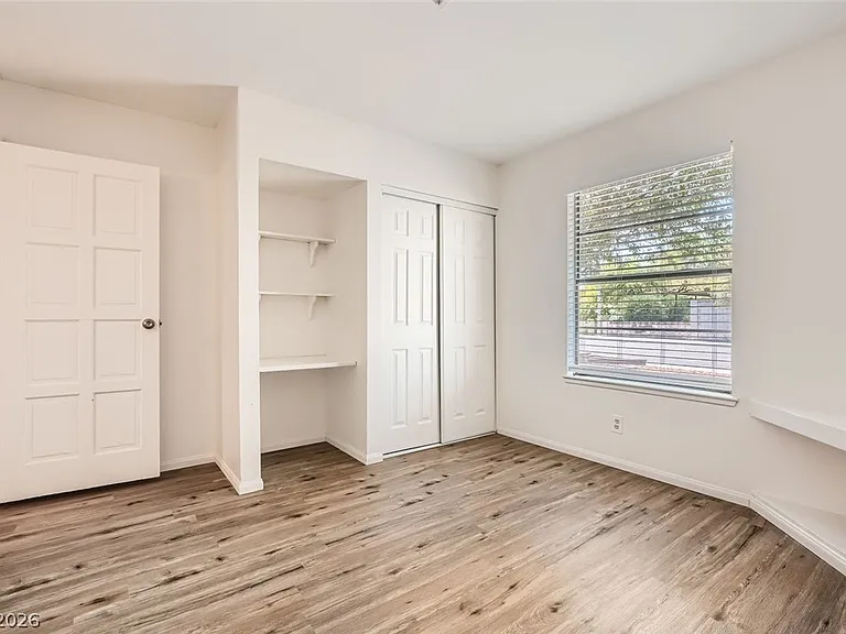 2422 La Luna Dr — Photo 5
