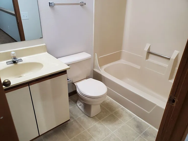 Orchard Village Apartments — Photo 244