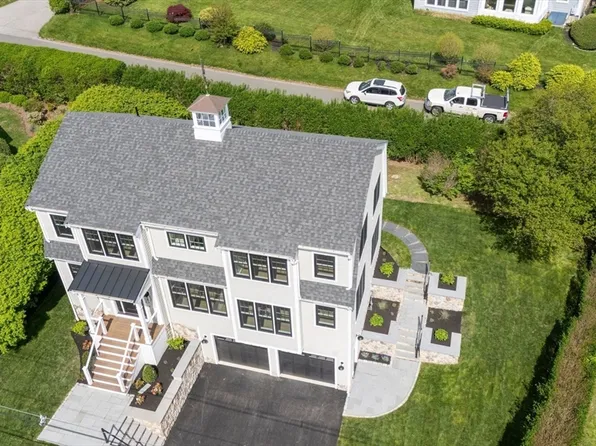 160 Downer Ave, Hingham, MA 02043