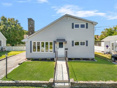 55 Buttonwood Rd, Dartmouth, MA, 02748