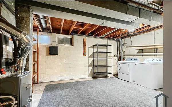 8 King Richard Ct #8 — Photo 12