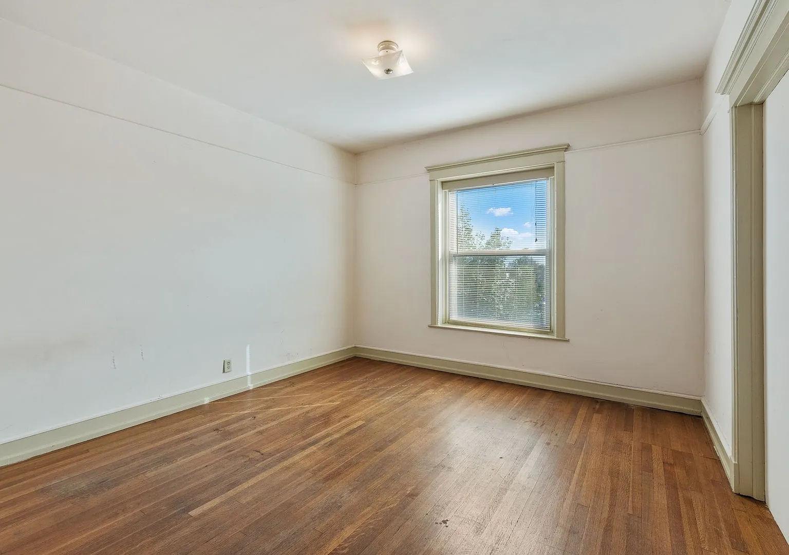 The Kenmore — Photo 4