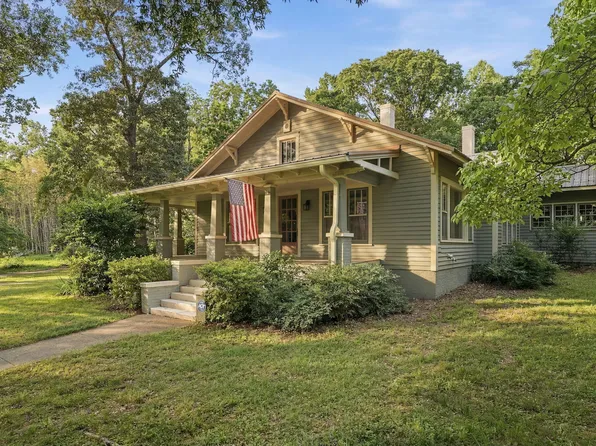 1307 S Chatham Ave, Siler City, NC 27344