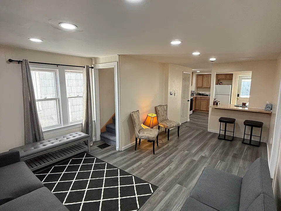 32 Haynes Ave
