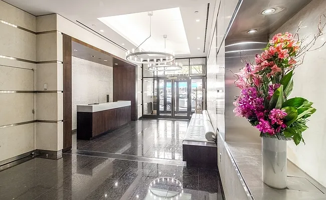 Rented by Mirador Real Estate | media 21