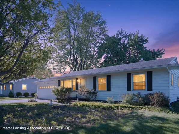 7837 Cloverhill Dr, Lansing, MI 48917