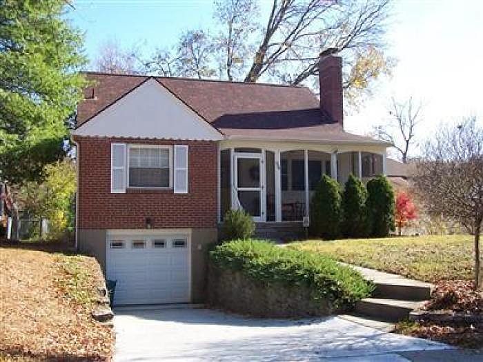 1st image of 904 Nancy Ln