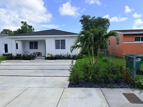1185 NW 100th St Photo 1