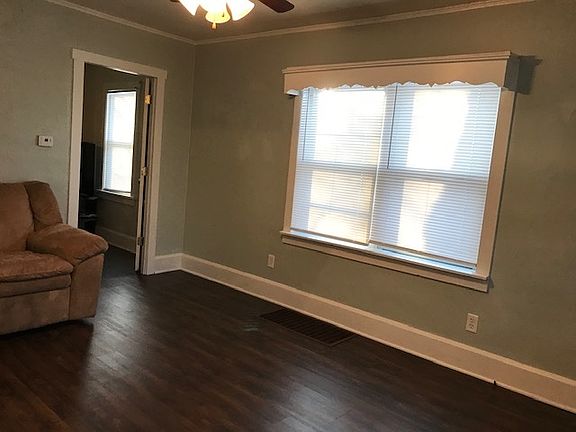 5th image of 1717 Pershing Ave