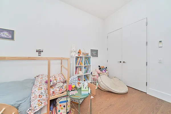 Rented by Living New York | media 32