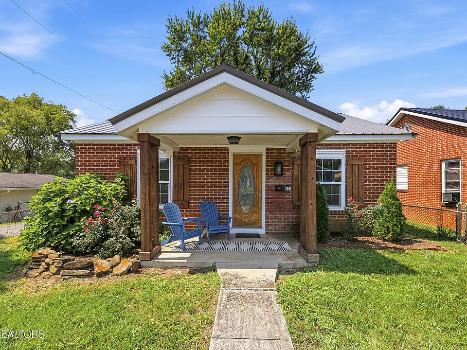 1st image of 223 Georgia St