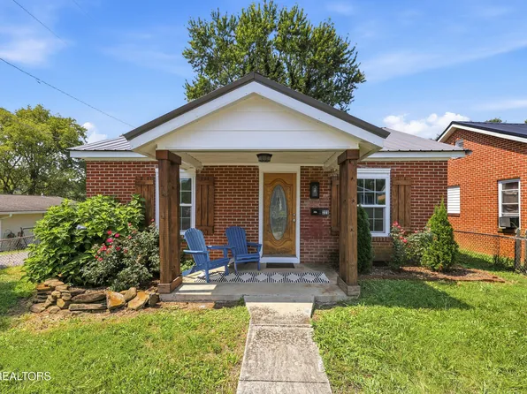 223 Georgia St, Harriman, TN 37748