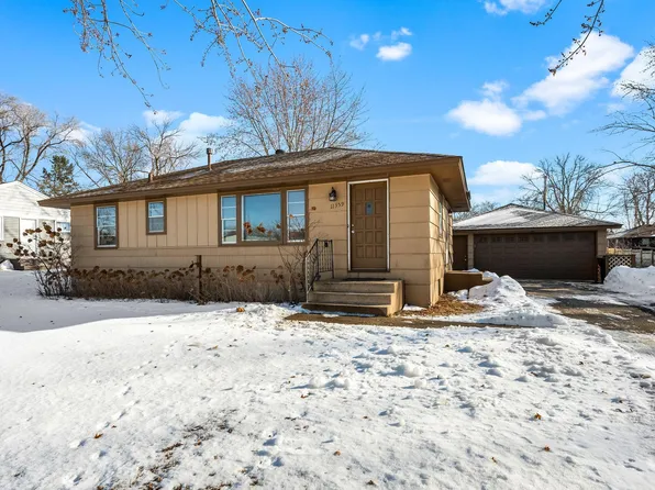 11359 Magnolia St NW, Coon Rapids, MN 55448