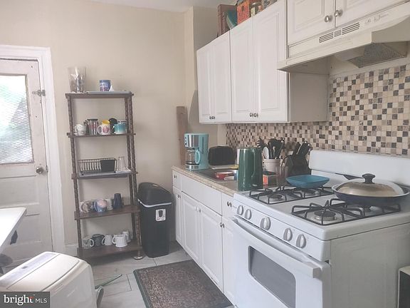 4th image of 4842 Westminster Ave