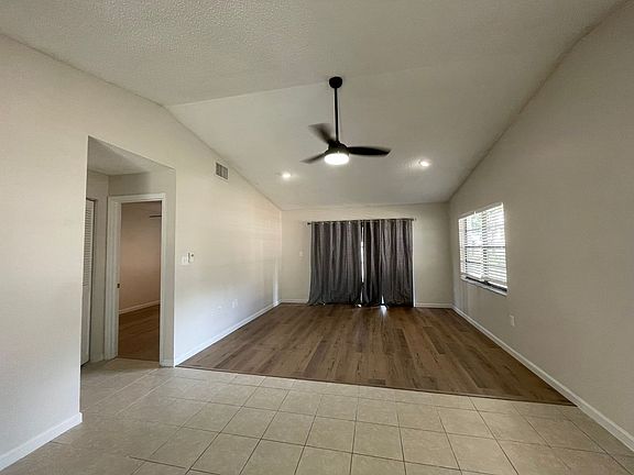 4th image of 425 S 9th St #42521
