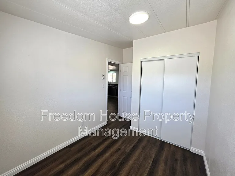 1911 Greta Blvd — Photo 26