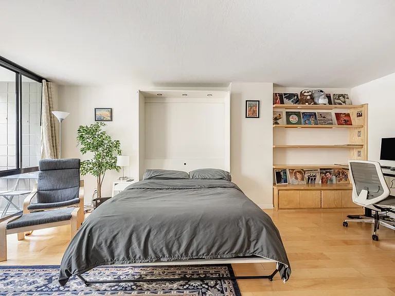 900 Bush St #213 — Photo 9