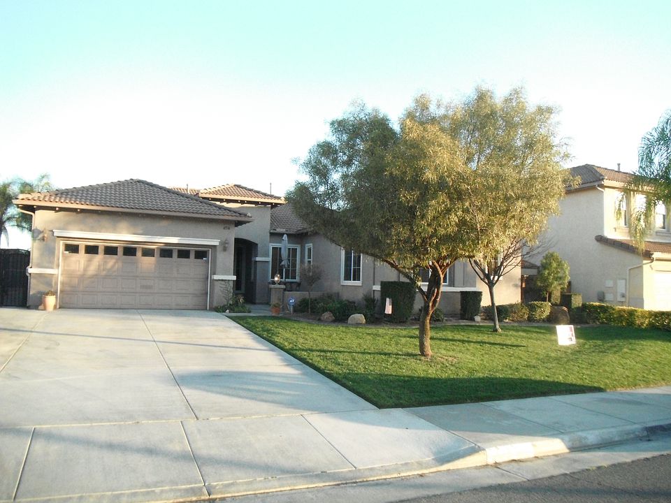 1st image of 41574 Grand View Dr