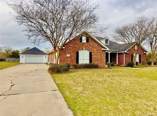 2357 E Armand St, Lake Charles, LA 70611