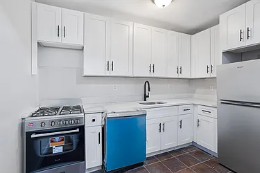 Rented by Safdie Realty Group