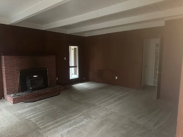 455 Maple Ave — Photo 2