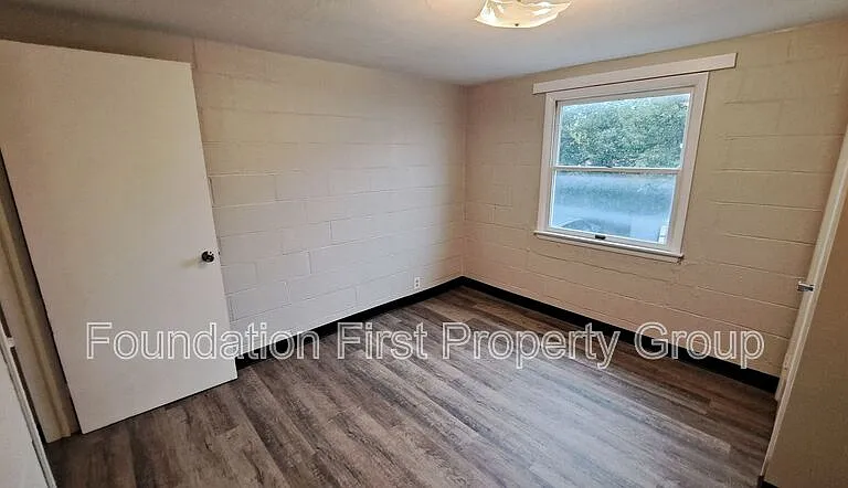 240 W High St #10 — Photo 14