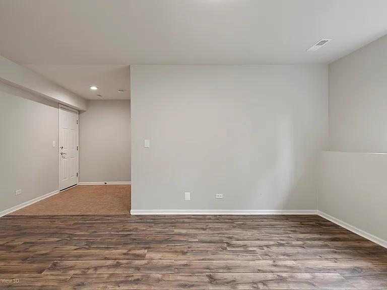 464 Valentine Way — Photo 24
