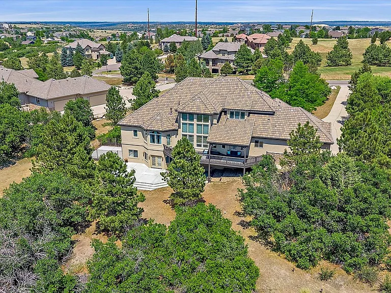 6265 Diamond Ridge Pkwy — Photo 40