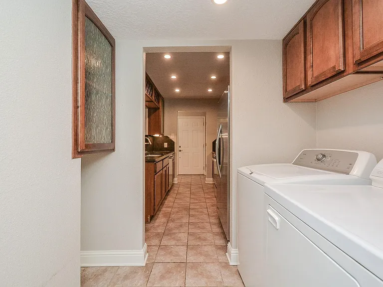 13859 Hollowgreen Dr — Photo 18