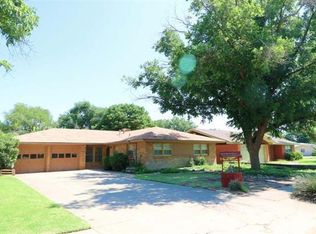 5404 9th St, Lubbock, TX 79416
