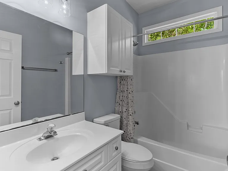 117 Avondale Ave — Photo 17