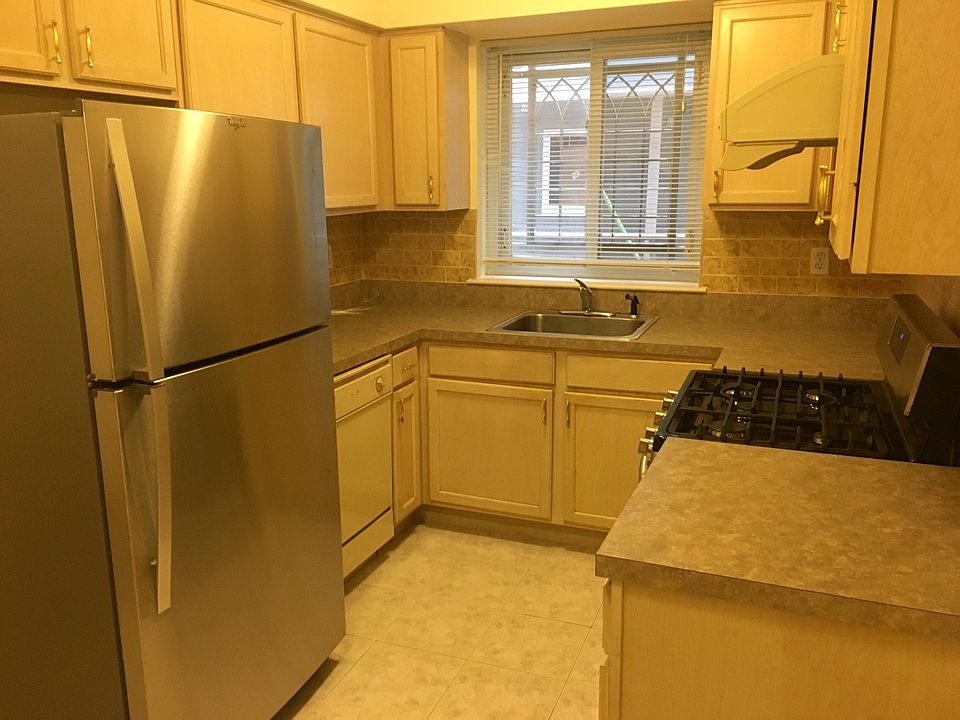 1st image of 13546 Coolidge Ave