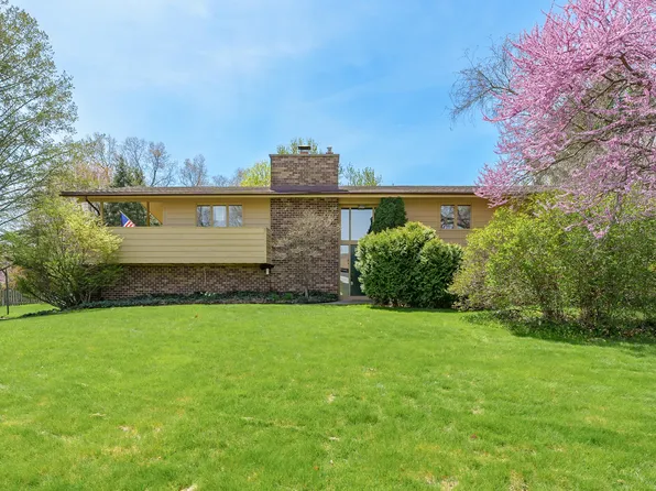 5285 Burning Tree Rd, Kalamazoo, MI 49009