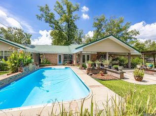 8659 Lake Park Dr, Denham Springs, LA 70726