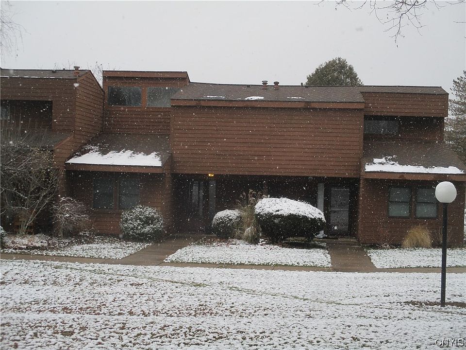 1st image of 634 Village Blvd N