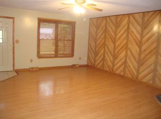 13900 Haystack Ln, Dixon, MO 65459
