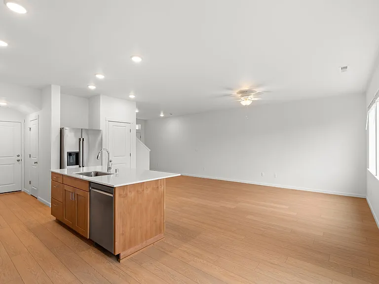 1504 NE 185th Ave — Photo 6