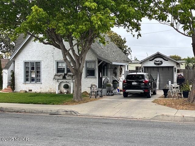 2nd image of 610 S Smith St