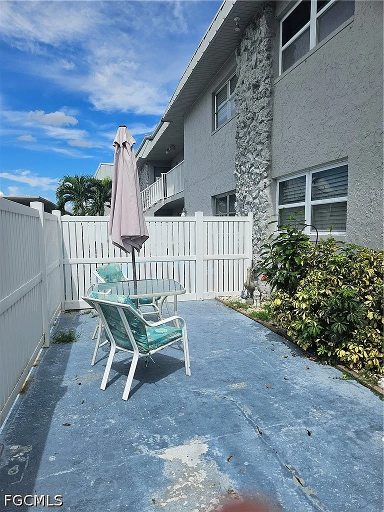 1 bed, 1.0 bath, 679 sqft, $1,200 — Photo 1