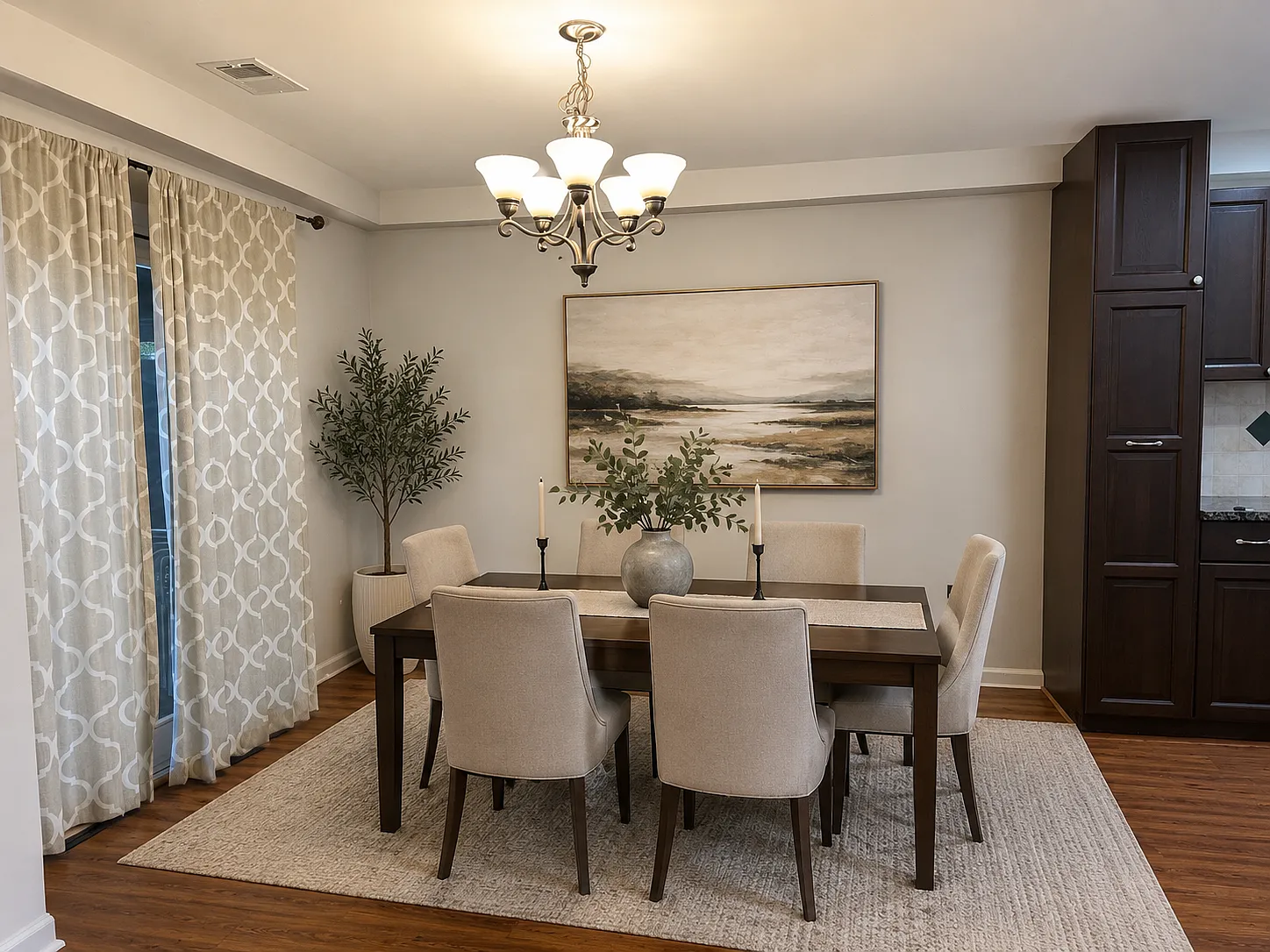3 bed, 1.5 bath, 1300 sqft, $2,500 — Photo 3