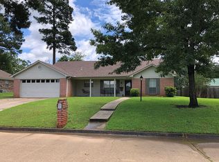 119 Eastline Rd, Wake Village, TX 75501