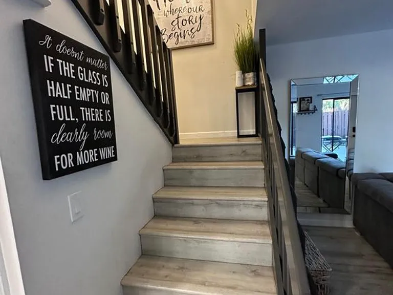 820 SW 120th Way — Photo 5