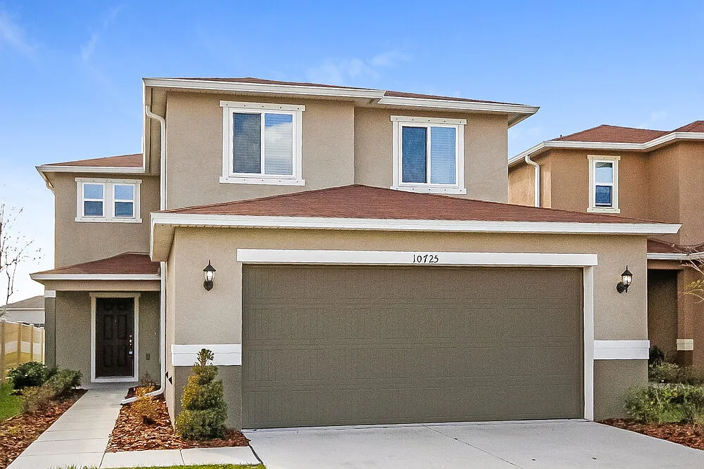 4 bed, 3.0 bath, 2405 sqft, $2,725 — Photo 1